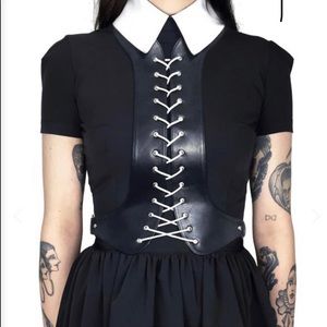 Deandri front lace harness